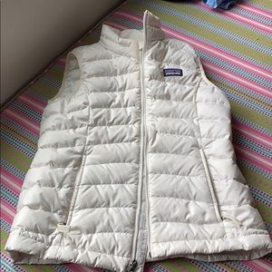 White Patagonia vest. Girls small.